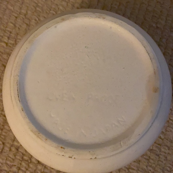 Vintage Ceramic Individual Covered Casserole Dish, Wild Strawberry Pattern - Picture 3 of 3